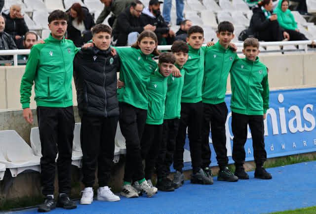BALL BOYS...