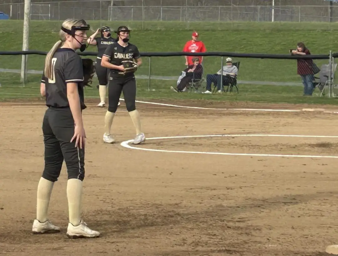 Lady Cavs Get Thrilling Walk Off Victory